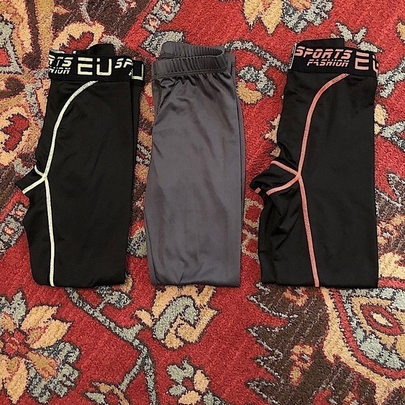 3 pairs of YB leggings/compression pants - Picture 2 of 8